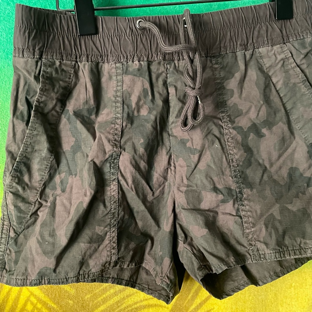 James Perse Dark Camouflage Athletic Shorts